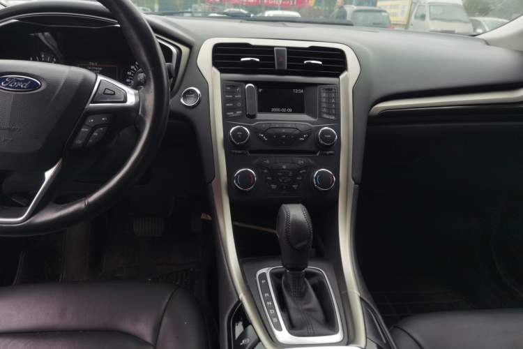 Used Ford Mondeo 2013 2.0L GTDi 200 Fashion Edition
