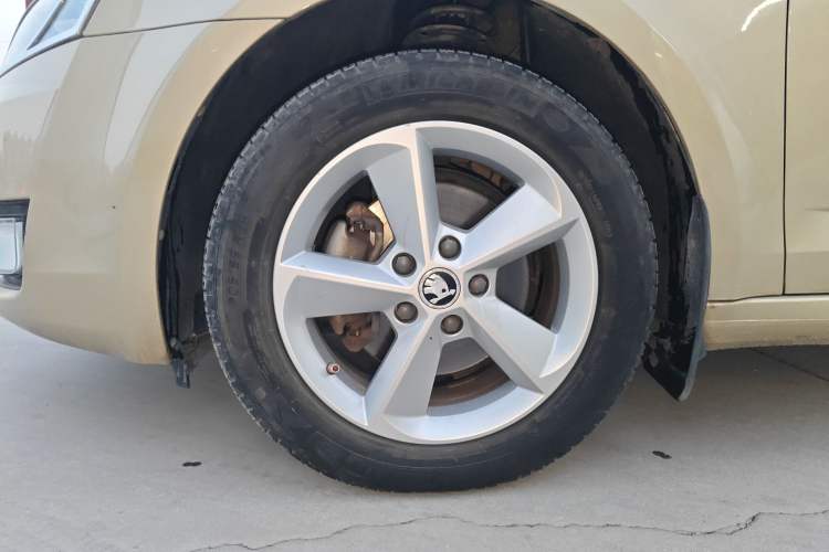 Used Skoda Octavia 2015 1.6L Automatic Yijun Edition