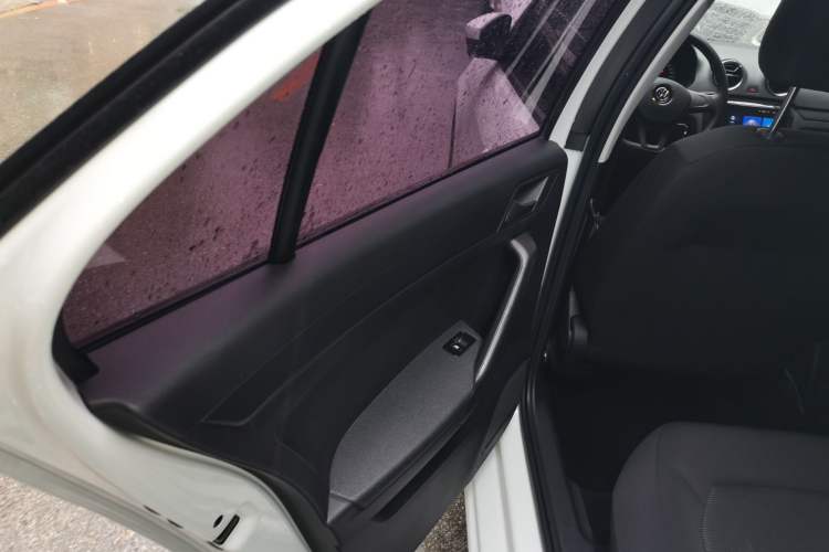 Used Volkswagen Jetta 2019 Dream Edition 1.4L Manual Fashion Version
