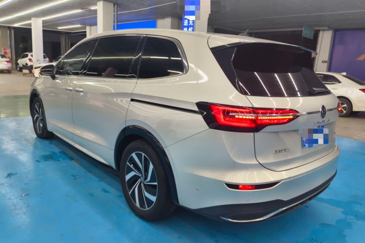 Used Volkswagen Viloran 2020 330TSI Luxury Edition
