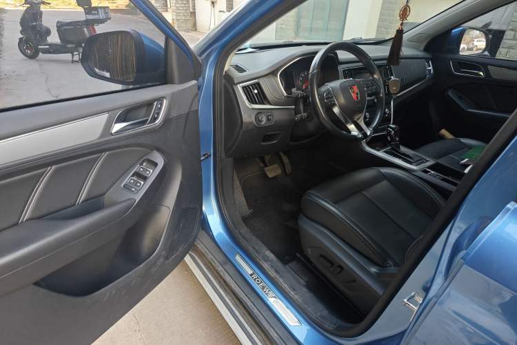 Used Roewe RX5 2016 20T Two-Wheel Drive Automatic Flagship Edition
