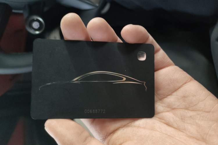 Used  SU7 2024 Rear-Drive Ultra-Long Range Advanced Pro-Level Intelligent Driving Version
