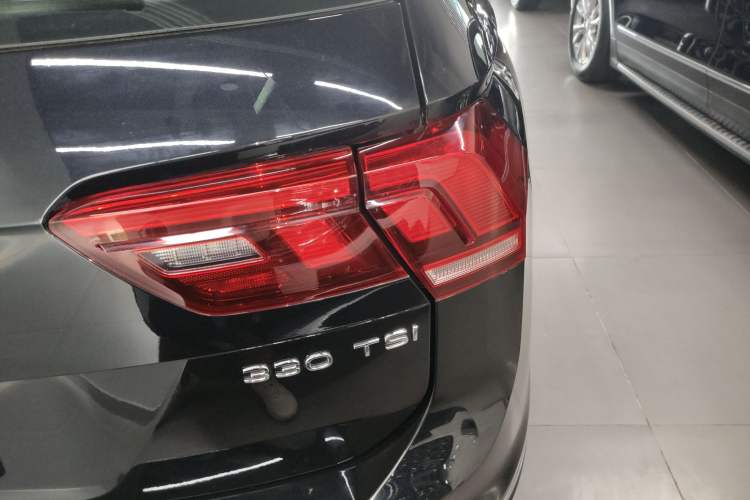 Used Volkswagen Tiguan L 2024 Outstanding Model 330TSI Automatic Two-Wheel Drive R-Line Dragon Glory Edition
