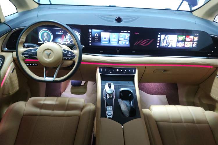 Used VOYAH Dream 2022 Low-Carbon Edition Plus Intelligent Driving Package
