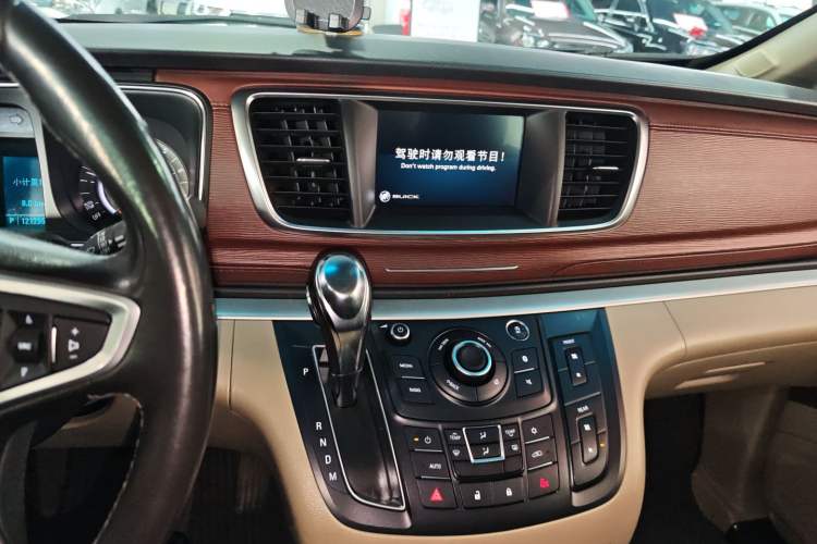 Used Buick GL8 2017 25S Comfort Version China V Standard