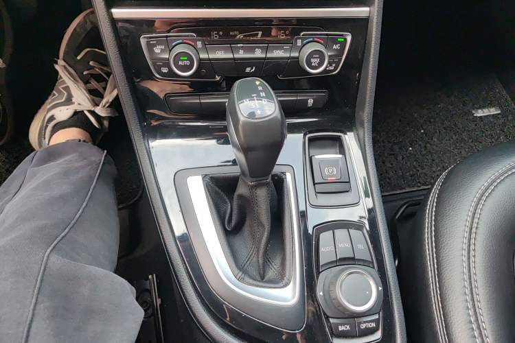 Used BMW 2 Series Gran Tourer 2015 218i Leading Model