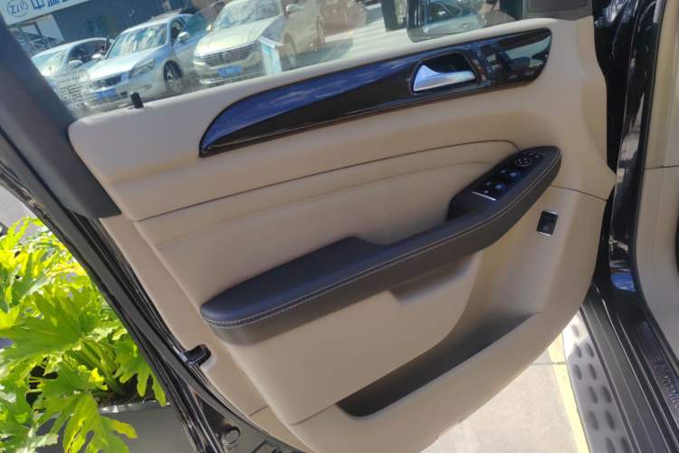 Used Mercedes-Benz M-Class 2015 ML 350 CDI 4MATIC