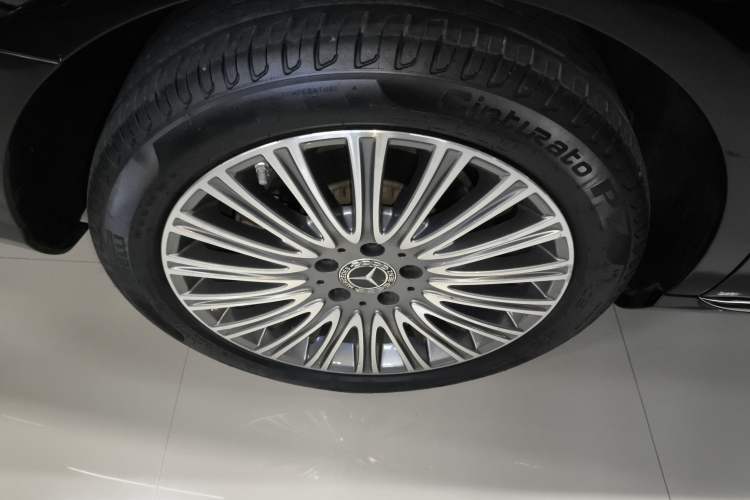 Used Mercedes-Benz E-Class 2023 Updated E 300 L Fashion Edition
