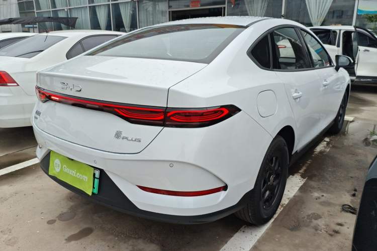 Used BYD Qin PLUS 2025 DM-i Smart Drive 55KM Leading Model
