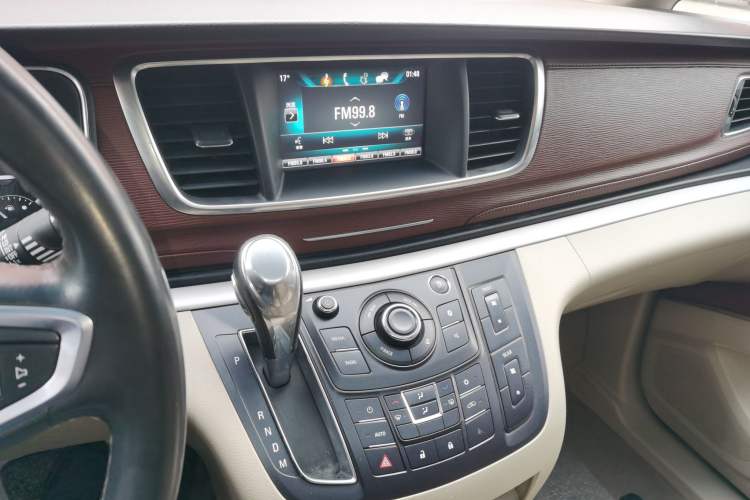 Used Buick GL8 2018 28T Luxury Model China VI Standard