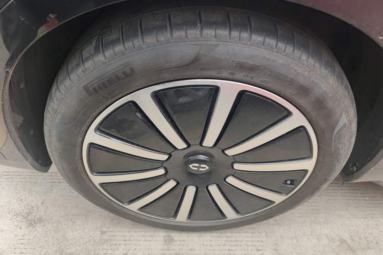 Used Hima AITO M9 2024 All-Electric Ultra Version 100 kWh 6-Seater Model
