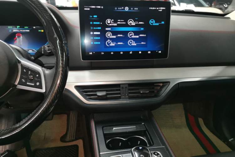 Used BYD Tang New Energy 2018 DM 2.0T All-Wheel Drive Smart Connectivity Luxury Model 7 Seats China V Emission Standard
