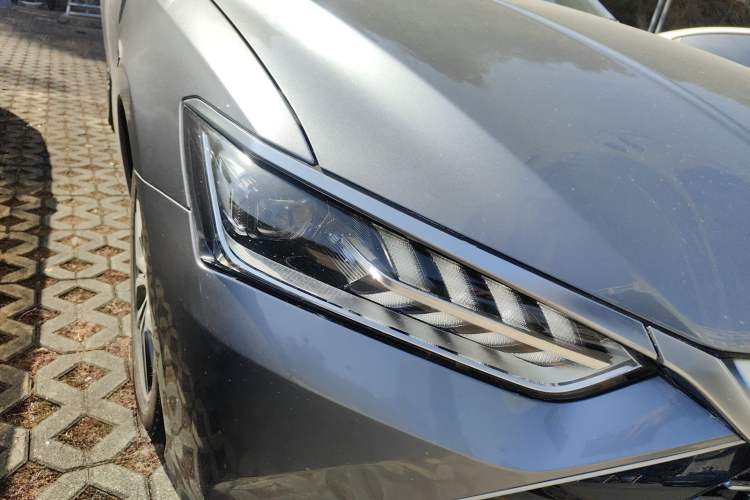 TDK.VehicleDetails.img