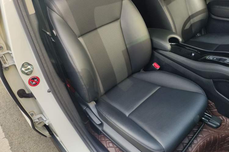 Used Honda Vezel 2020 1.5L CVT Pioneer Edition