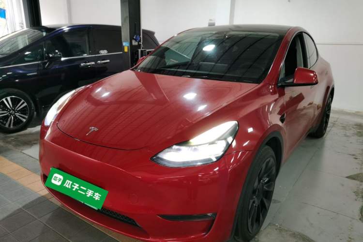 Used Tesla Model Y 2021 Long-Range All-Wheel-Drive Version
