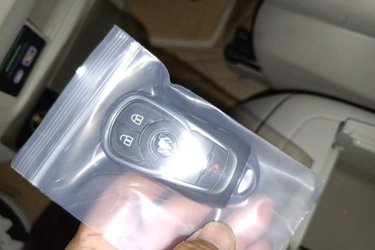 Used Buick GL8 2021 Land Cruiser Executive Class 652T Luxury Model
