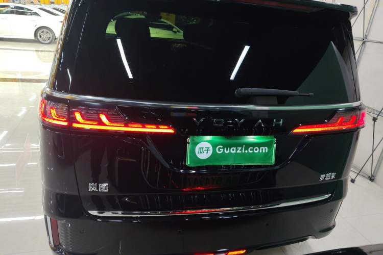 Used VOYAH Dream 2024 PHEV Extended-Range Premium Edition
