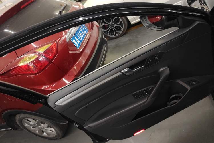 Used Volkswagen Passat 2017 330TSI DSG Luxury Edition
