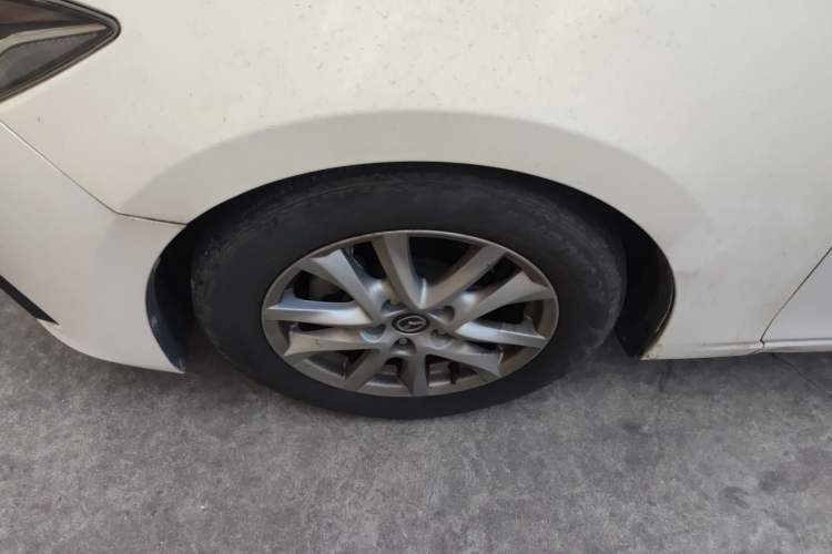 Used Mazda Mazda 3 Axela 2016 Sedan 1.5L Manual Comfort Model
