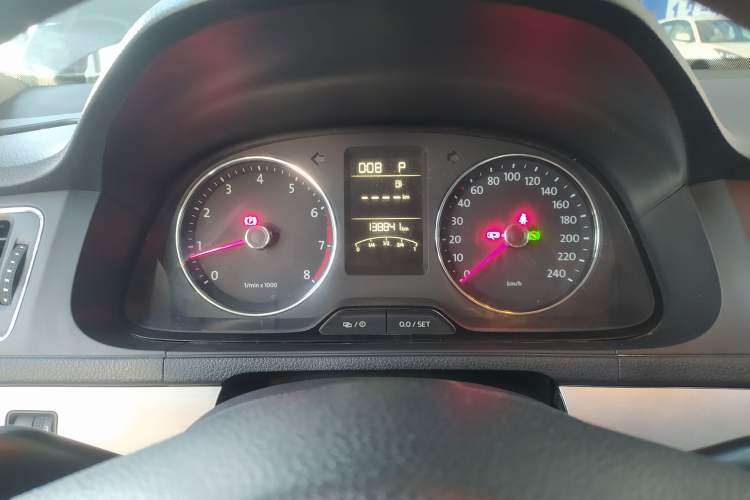 Used Volkswagen Lavida 2013 Restyled Classic 1.6L Automatic Comfort Edition