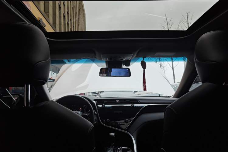 Used Toyota Camry 2019 Revised Version 2.0G Luxury Edition
