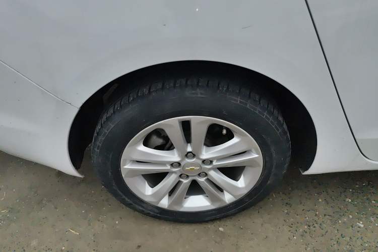 Used Chevrolet Cruze 2015 1.5L Automatic Fashion Navigation Edition