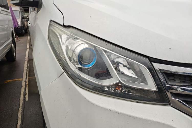 Used SAIC MAXUS G10 2018 PLUS 1.9T Manual Elite Edition Diesel
