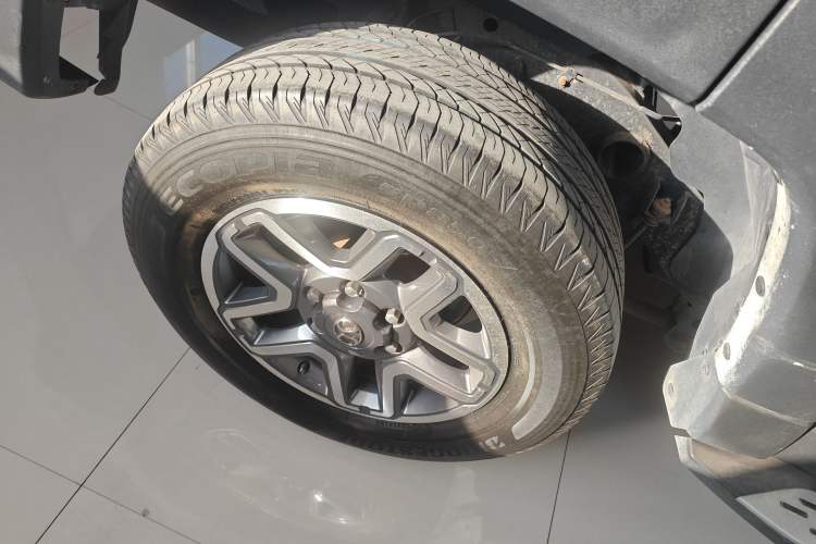 Used  BJ40 2016 40L 2.3T Automatic All-Wheel Drive Premium Edition
