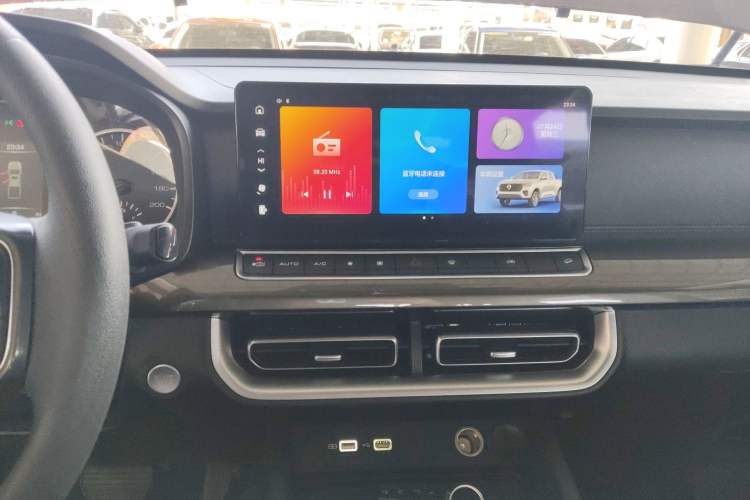 Used Great Wall Poer 2023 2.0T Commercial Version Automatic Diesel 4x4 Elite Long-Box GW4D20M
