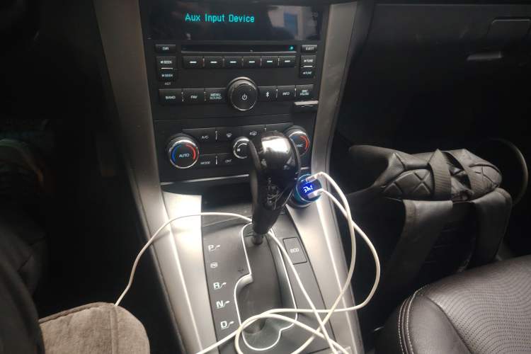 Used Chevrolet Captiva 2015 2.4L 4x4 Flagship Edition 7-Seater
