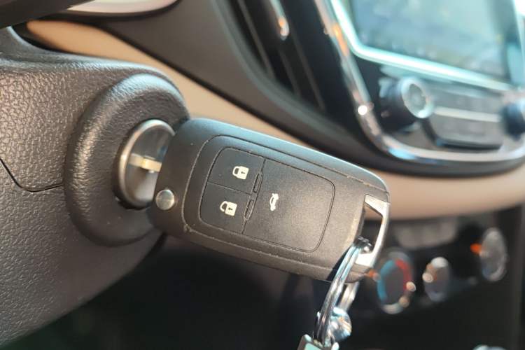 Used Chevrolet Monza 2022 320 Automatic Enjoyment Sunroof Version
