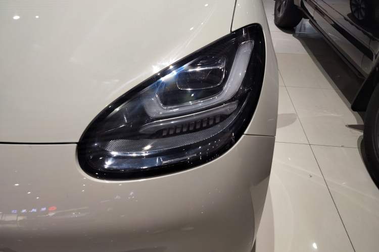 Used Wuling Bingo 2023 410 km Lingxi Deluxe Edition
