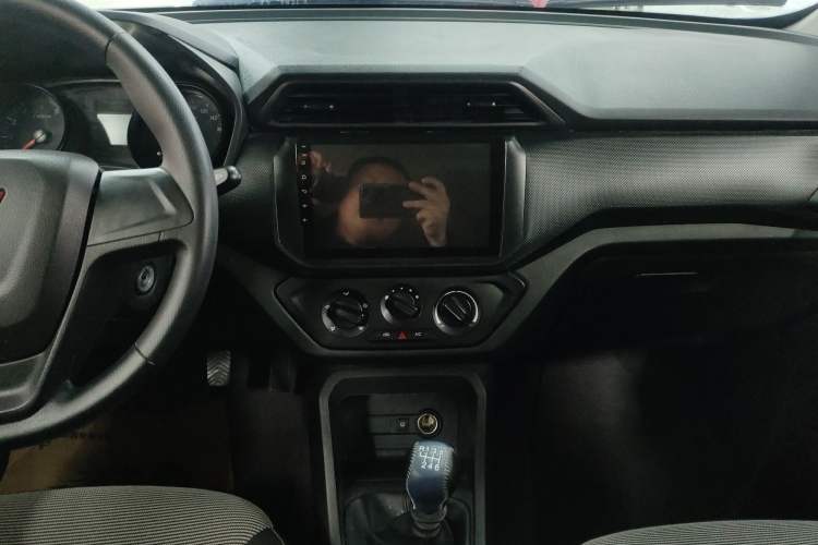 Used Wuling Hongguang 2021 1.5L S Base Version LAR
