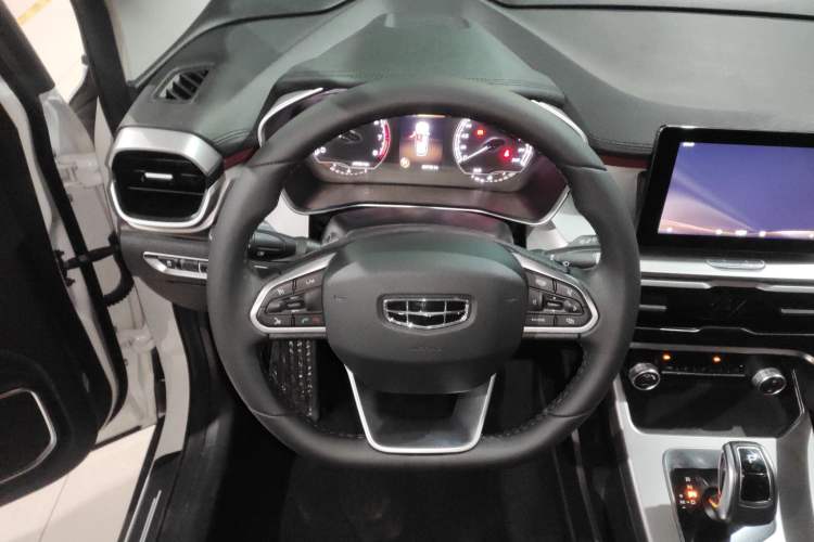 Used Geely Auto Coolray 2020 Facelift 240T DCT Hunter