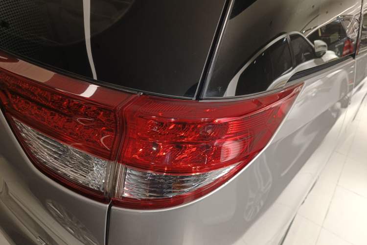 Used Toyota Previa 2012 2.4L 7-Seater Luxury Edition