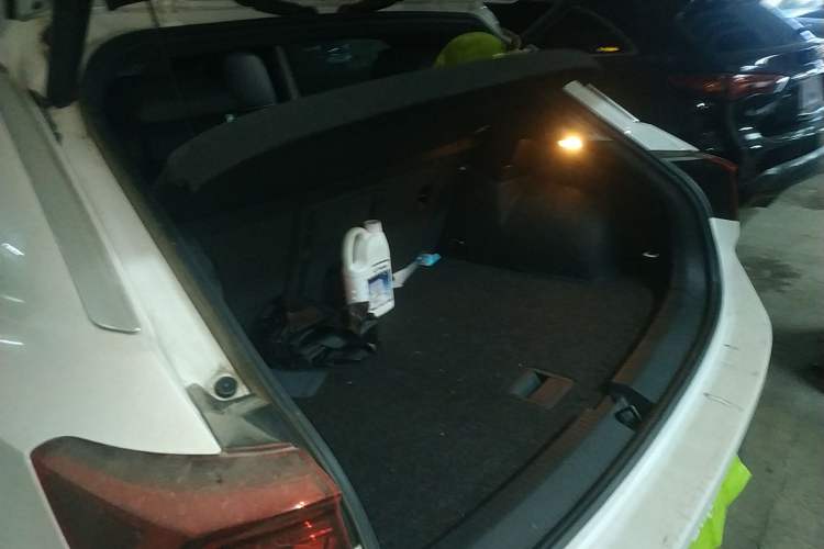 Used Volkswagen T-ROC 2019 280TSI DSG Four-Wheel Drive Luxury Version China V Standard
