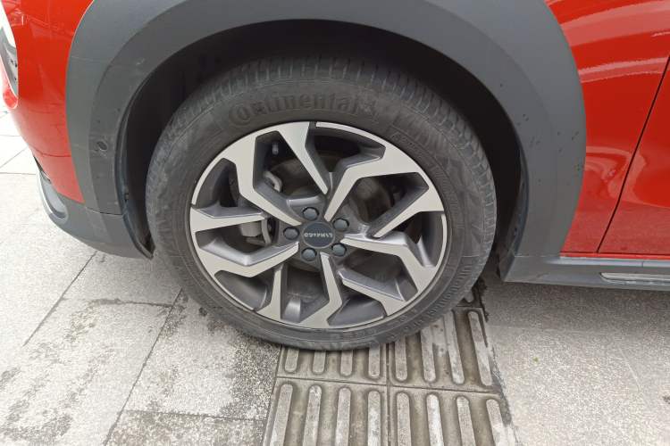 Used Lynk & Co 02 2019 1.5T DCT Two-Wheel Drive Pro Edition China VI Standard
