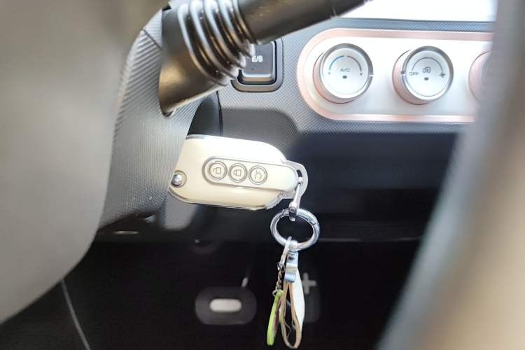 Used Wuling Hongguang MINIEV 2022 Macaron Premium Model – Lithium Iron Phosphate
