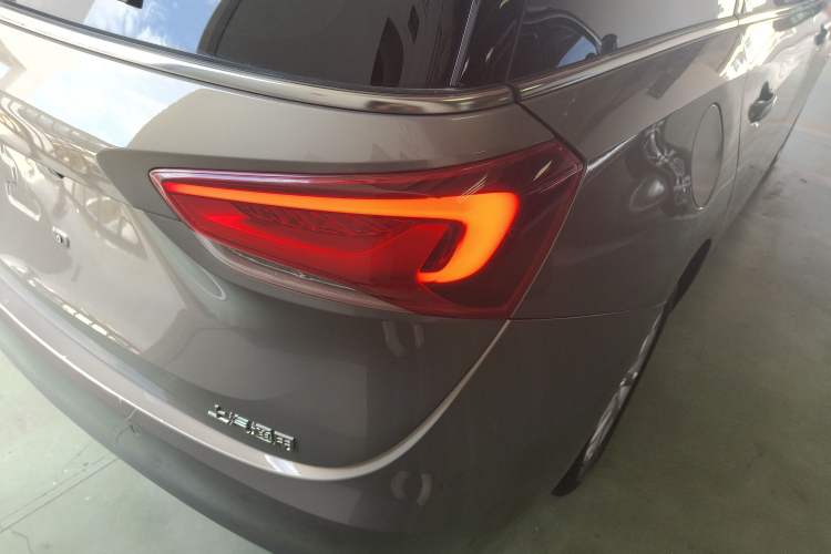 Used Buick GL6 2019 18T 6-Seater Elite Version China VI Standard
