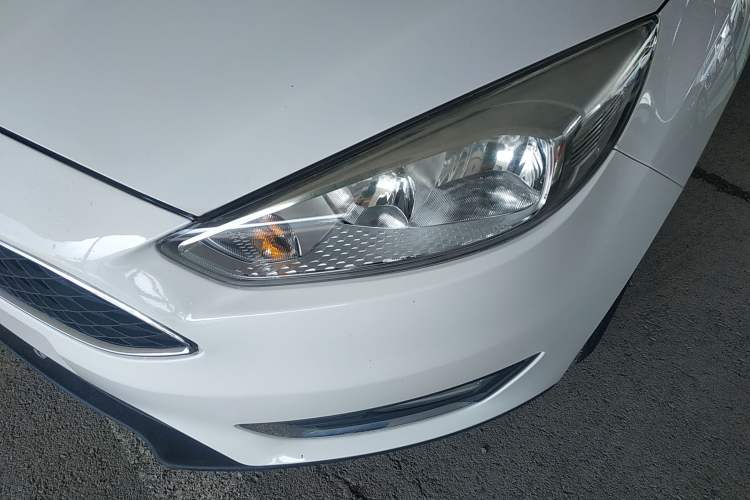 Used Ford Focus 2017 Hatchback 1.6L Automatic Fashion Edition Smart Drive Version
