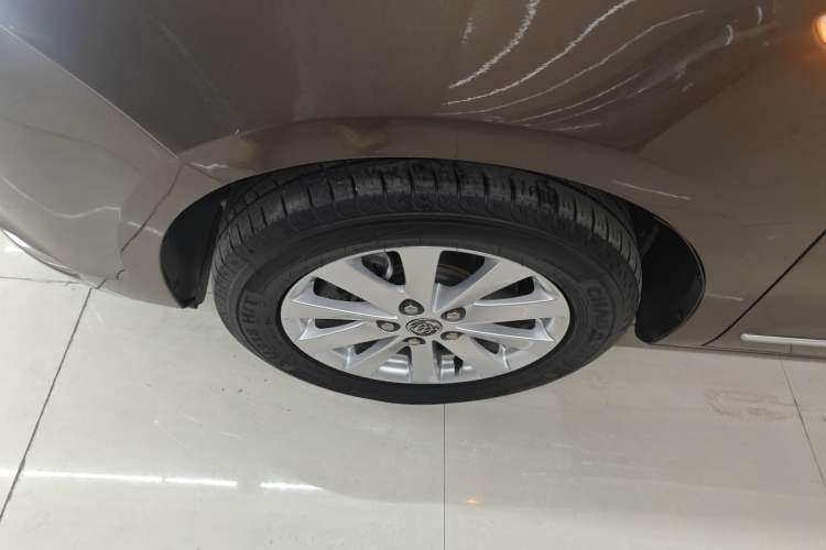 Used Buick GL8 2018 28T Luxury Model China VI Standard