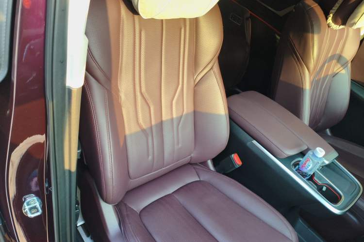 Used Buick Century 2023 2.0T Seven-Seater Yinshi Edition
