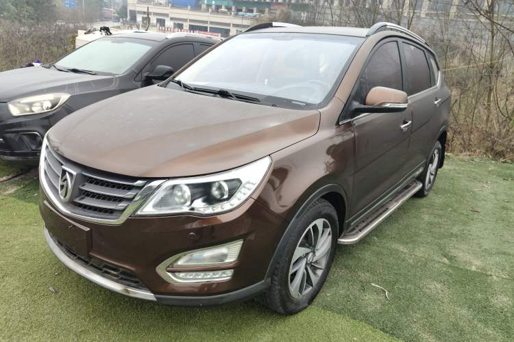 Used Baojun 560 2015 1.8L Manual Luxury Model