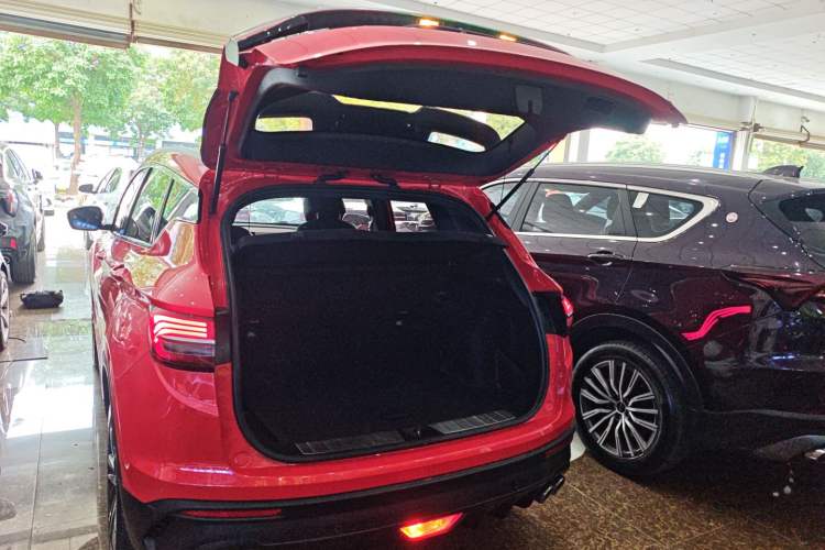 Used Geely Auto Coolray 2019 Sport Model 260T DCT Patrol China V Standard
