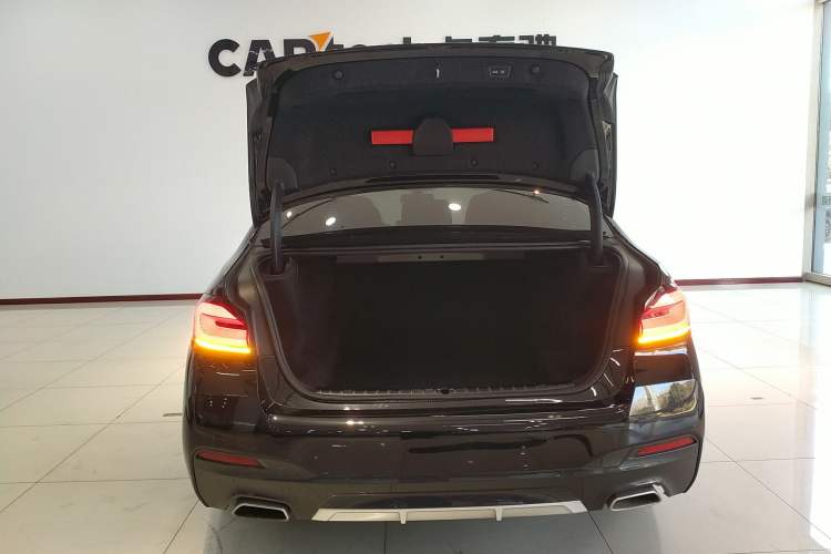 Used BMW 5 Series 2021 Restyled 530Li Luxury Edition M Sport Package
