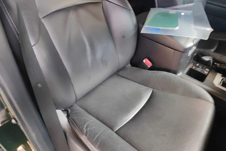 Used Toyota Prado 2014 4.0L Automatic TX-L NAVI
