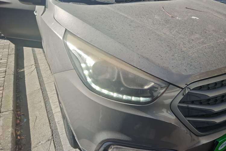 Used Hyundai ix35 2013 2.0L Automatic Two-Wheel Drive Smart GLS China V Standard
