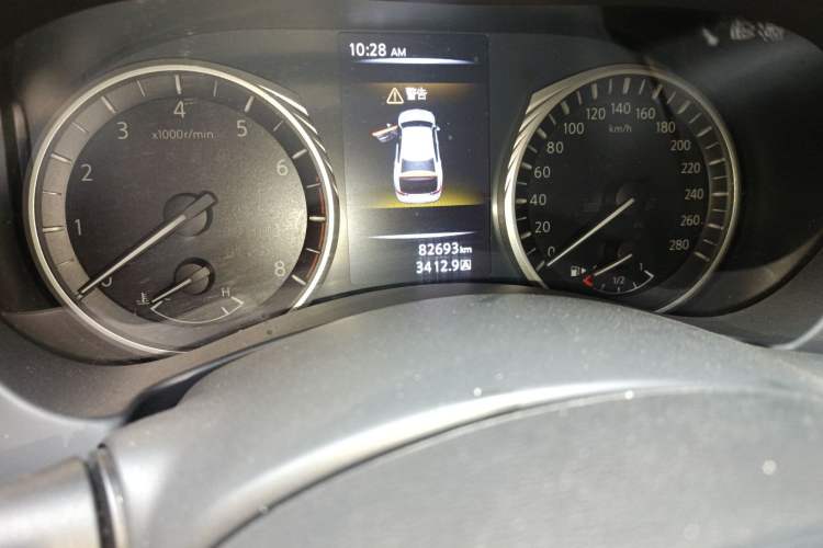 Used Infiniti Q50L 2018 2.0T Enjoyment Version China VI Standard
