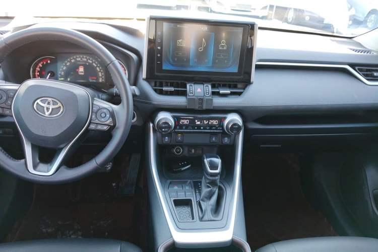 Used Toyota RAV4 2020 2.0L CVT Two-Wheel Drive Fashion PLUS Edition
