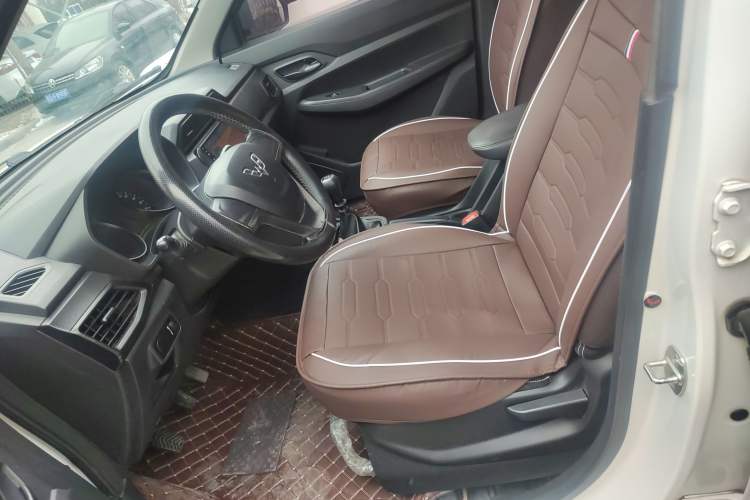 Used Wuling Hongguang 2019 1.5L S Basic Version China VI Standard LAR